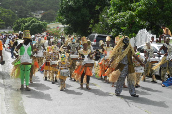 Cultural parade through St Peters Streets  – ilandvibez – st maarten agriculture 20140701207