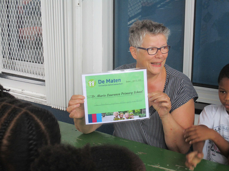 donation-Sister-Marie-Laurence-School-2018042603