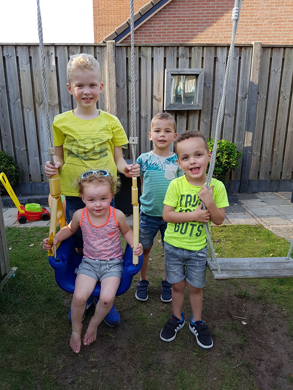 donation-Sister-Marie-Laurence-School-2018042605